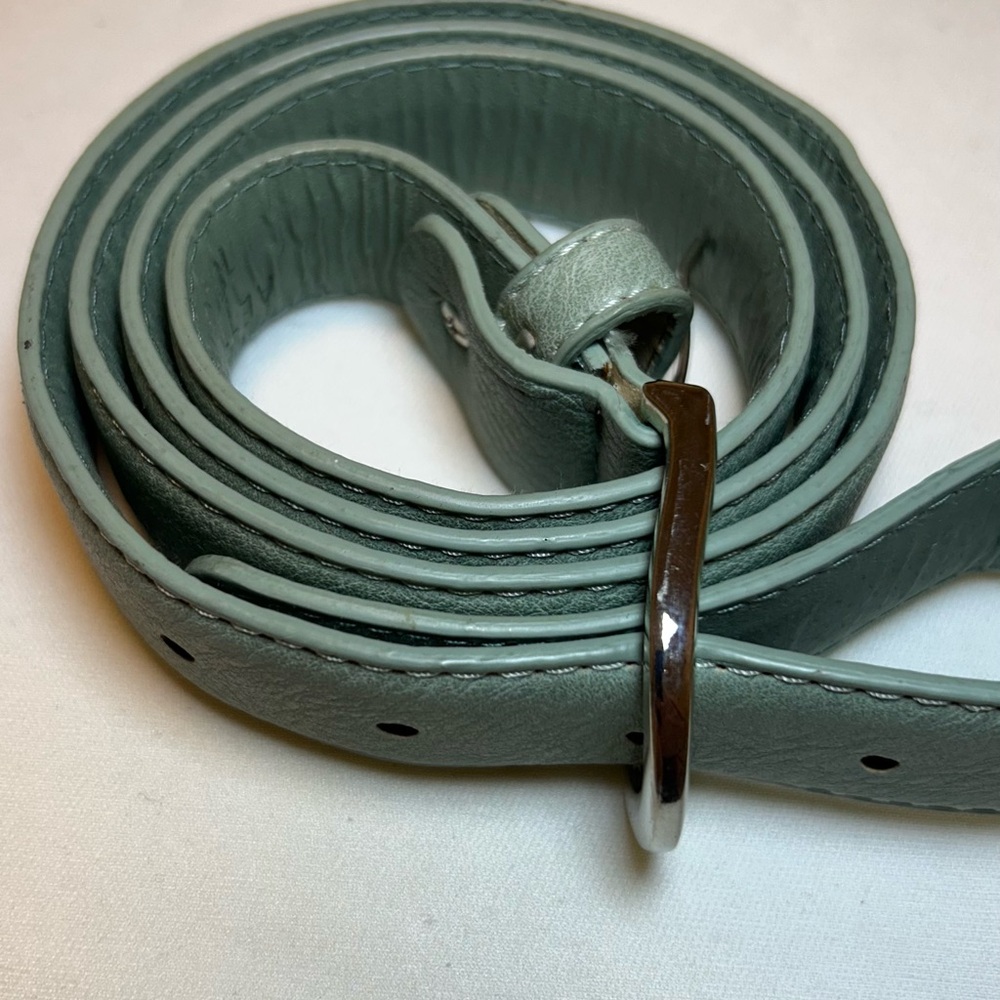 Stylish Green Leather Belt